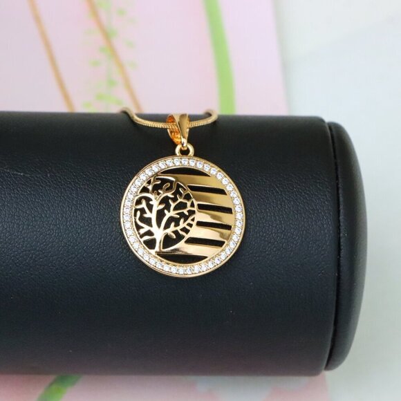"Tree of Life Circle Pendant in Rose Gold, XPPT1322 - Picture 4 of 13